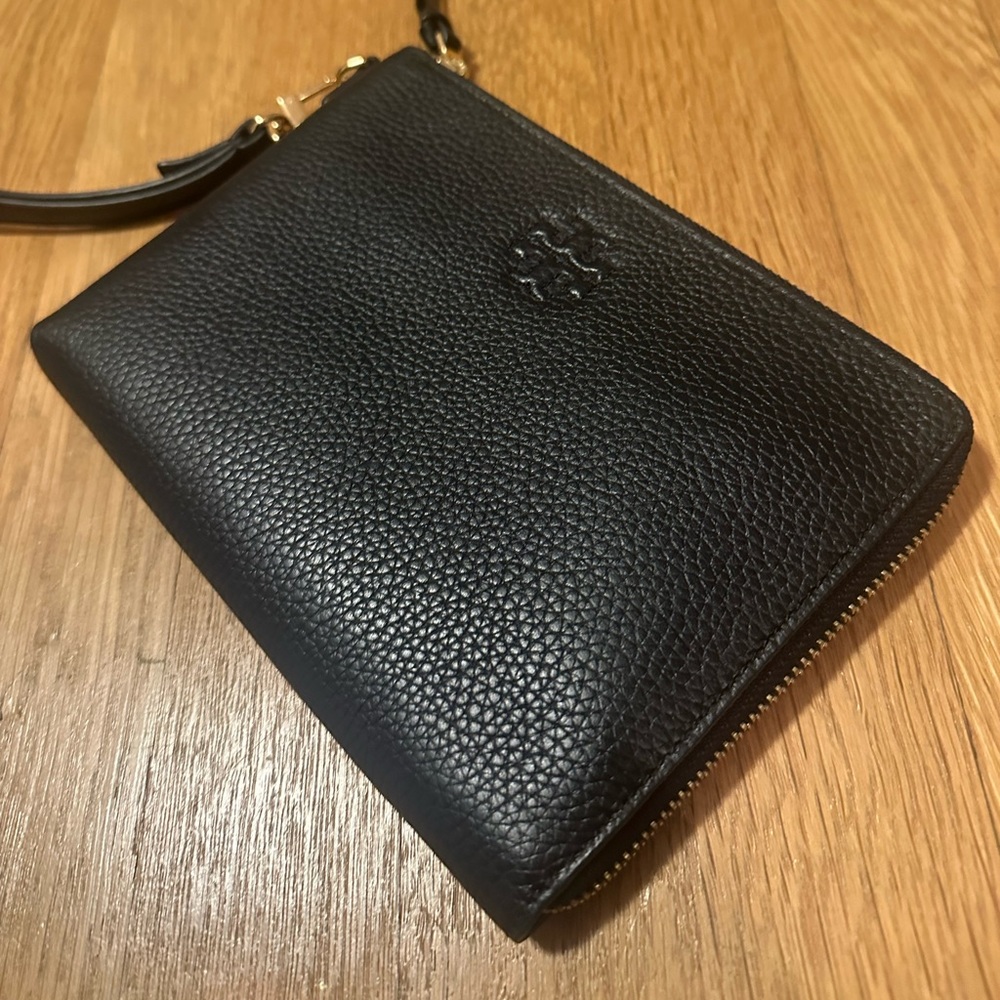 Tory Burch Thea Large Zip Pouch